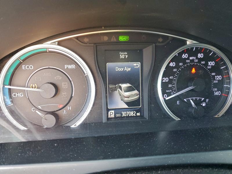 Фото 9 - TOYOTA CAMRY