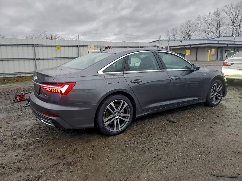 Фото 3 - AUDI A6