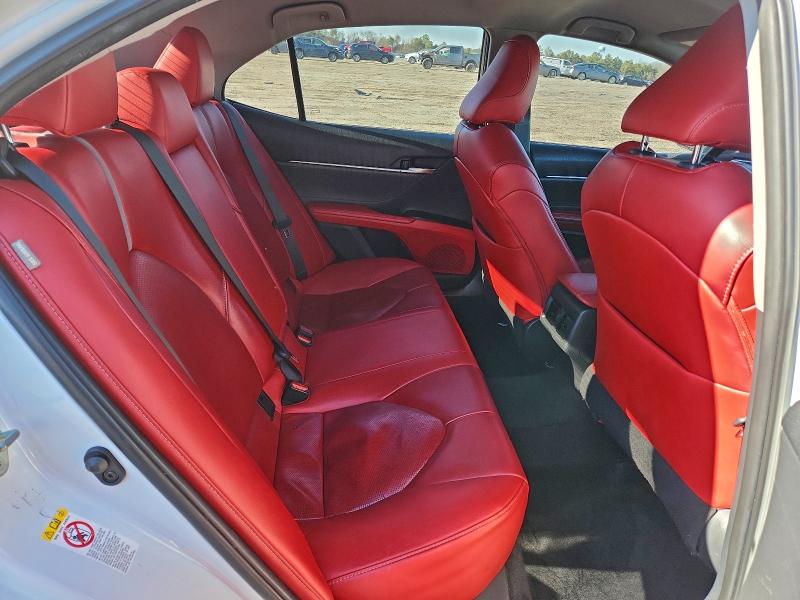 Фото 10 - TOYOTA CAMRY