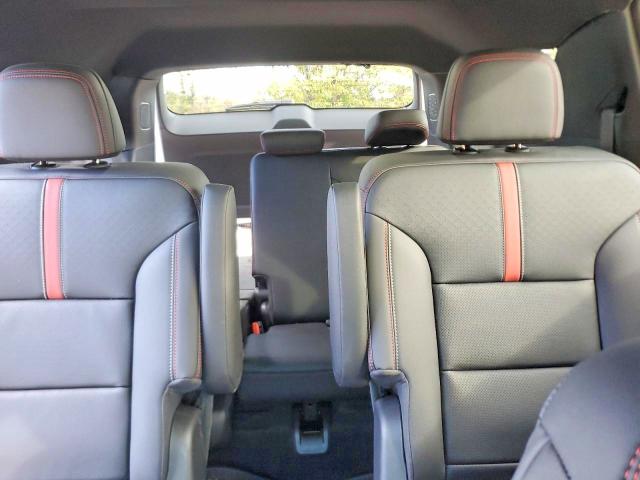 Фото 10 - CHEVROLET TRAVERSE