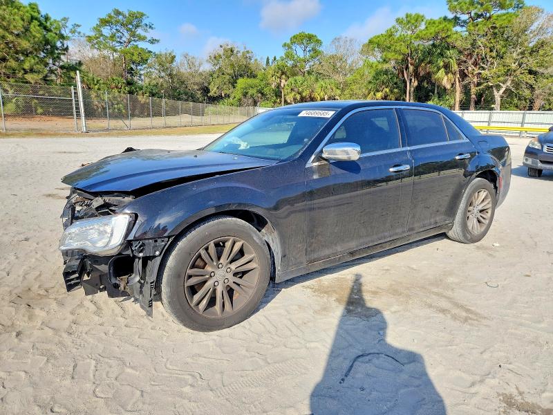 Фото 1 - CHRYSLER 300