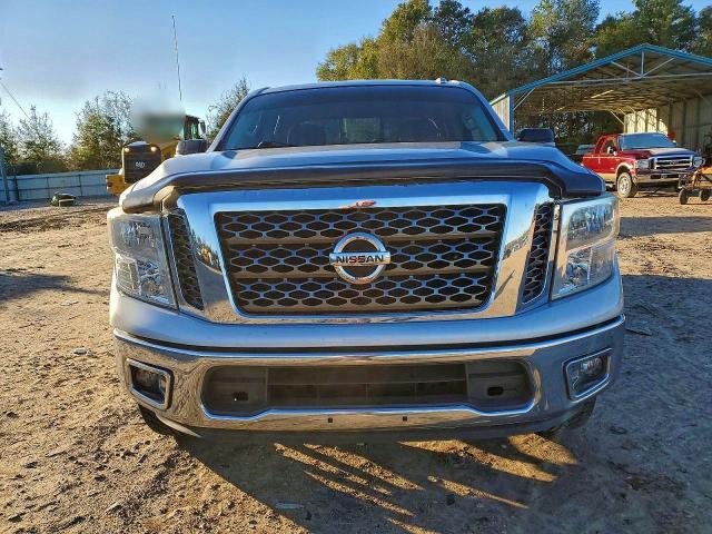 Фото 5 - NISSAN TITAN