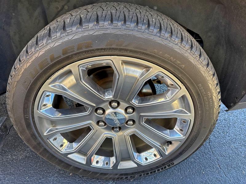 Фото 11 - GMC YUKON