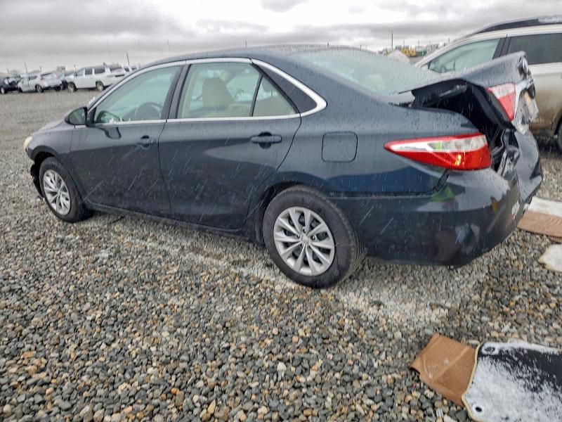 Фото 2 - TOYOTA CAMRY