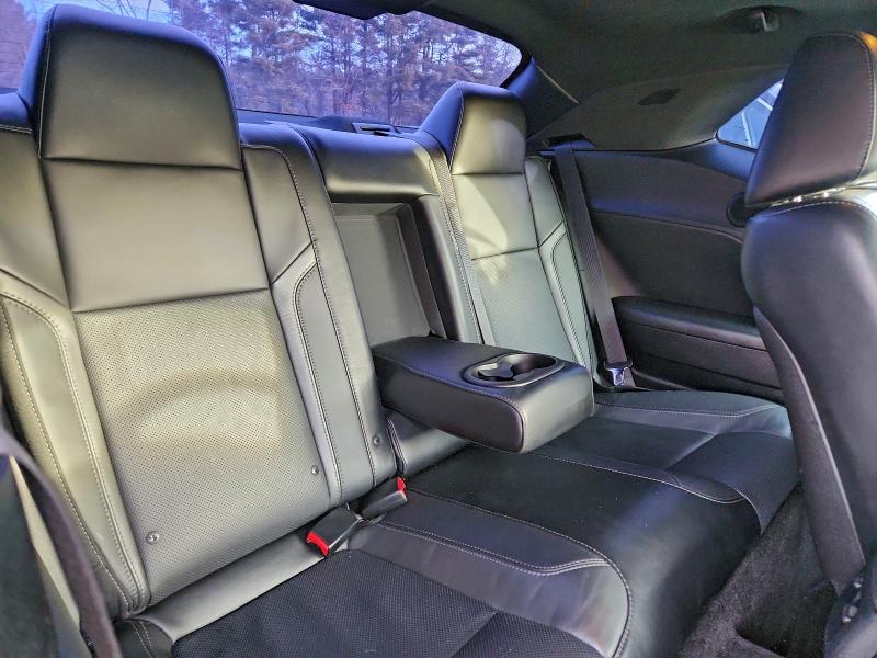 Фото 10 - DODGE CHALLENGER