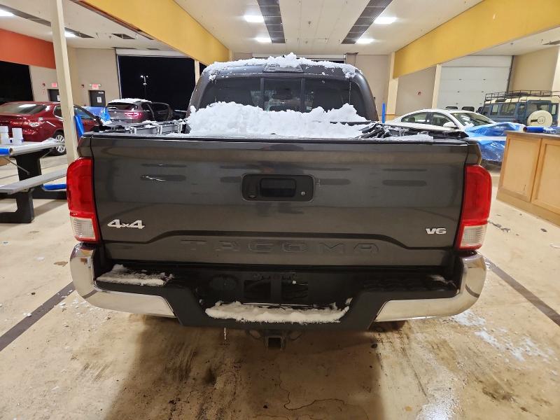 Фото 6 - TOYOTA TACOMA