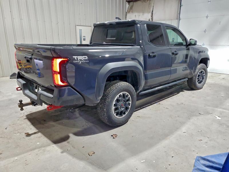 Фото 3 - TOYOTA TACOMA