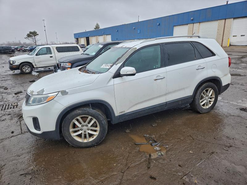 Фото 1 - KIA SORENTO