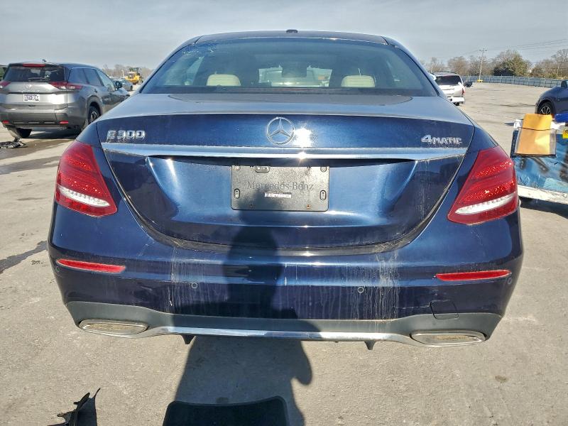 Фото 6 - MERCEDES-BENZ E-CLASS