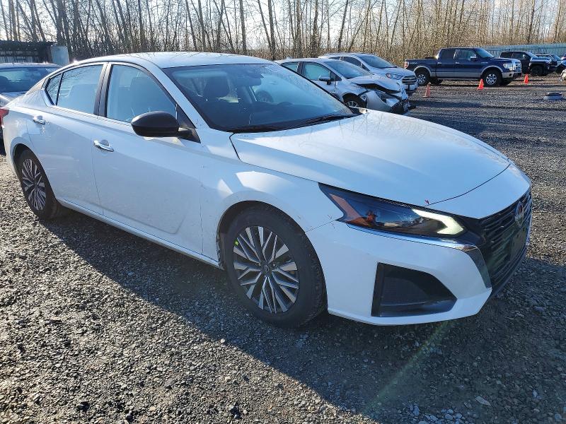 Фото 4 - NISSAN ALTIMA