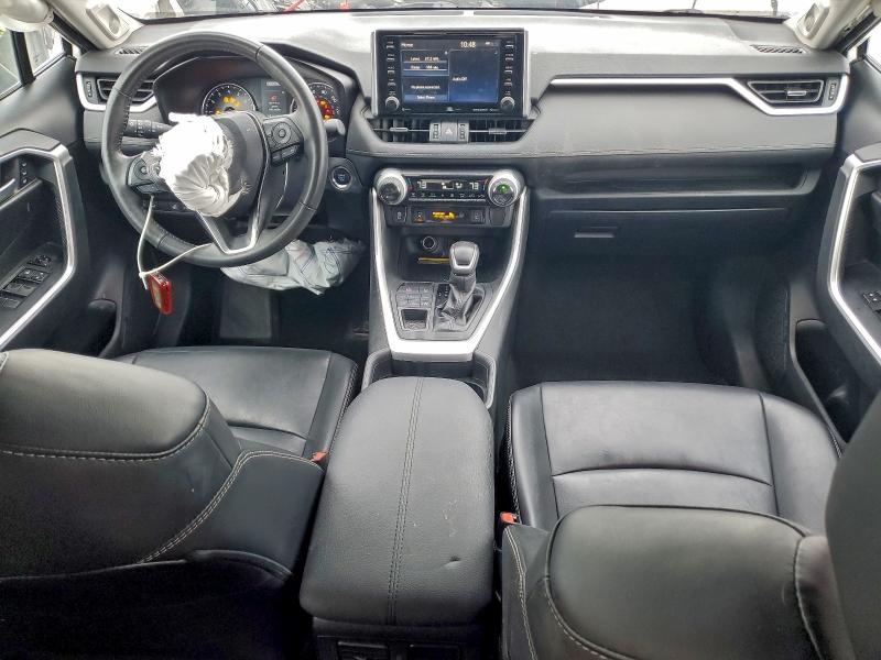 Фото 8 - TOYOTA RAV4