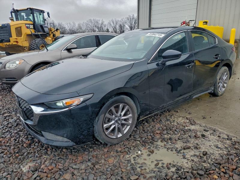 Фото 1 - MAZDA 3