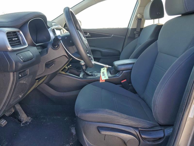 Фото 7 - KIA SORENTO