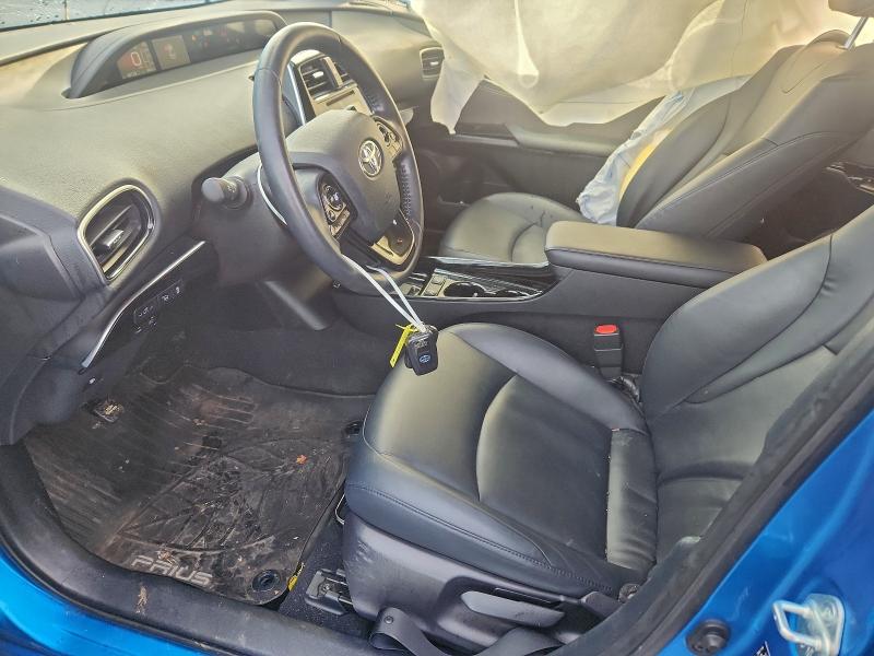 Фото 7 - TOYOTA PRIUS