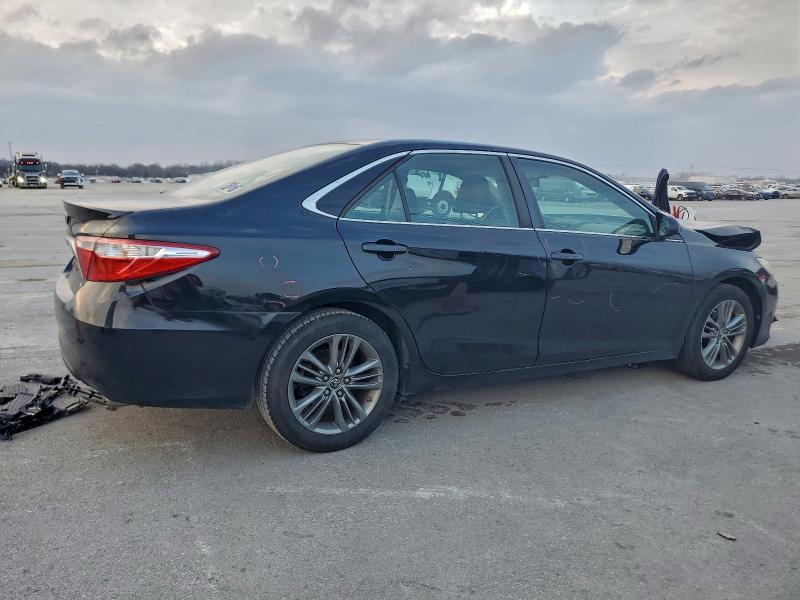 Фото 3 - TOYOTA CAMRY