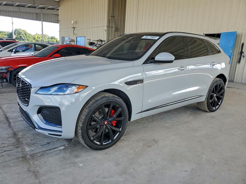 Фото 1 - JAGUAR F-PACE