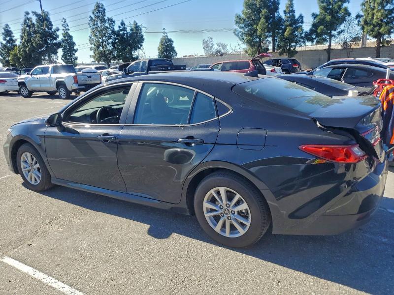 Фото 2 - TOYOTA CAMRY