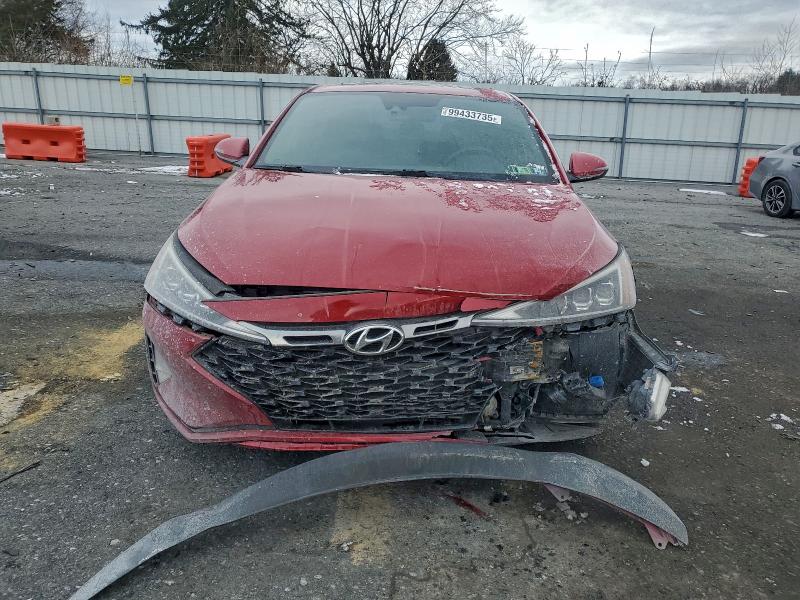 Фото 5 - HYUNDAI ELANTRA