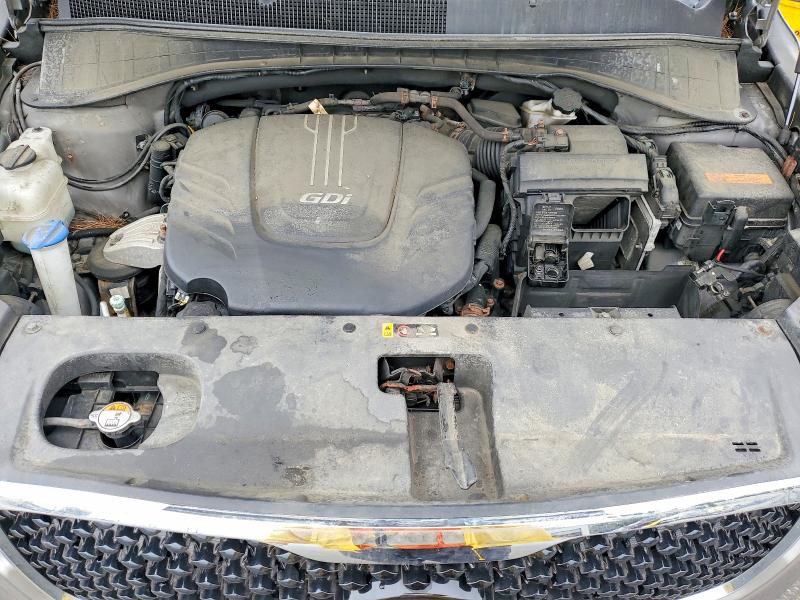 Фото 12 - KIA SORENTO