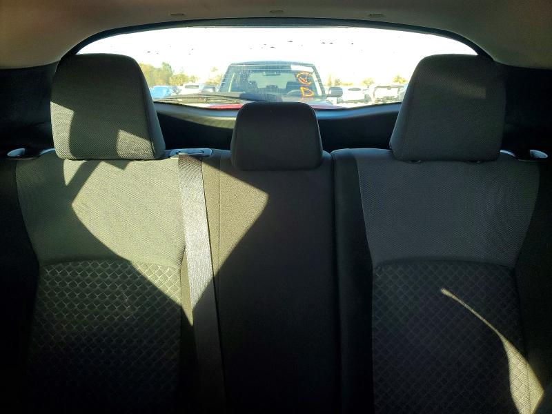 Фото 10 - TOYOTA C-HR