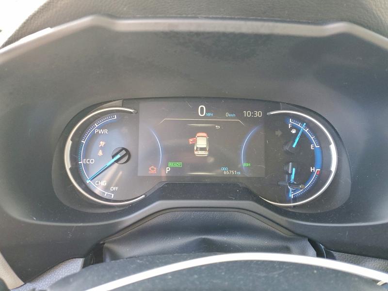 Фото 9 - TOYOTA RAV4