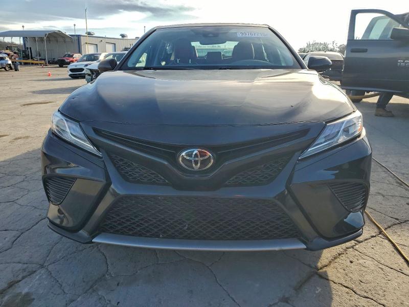 Фото 5 - TOYOTA CAMRY