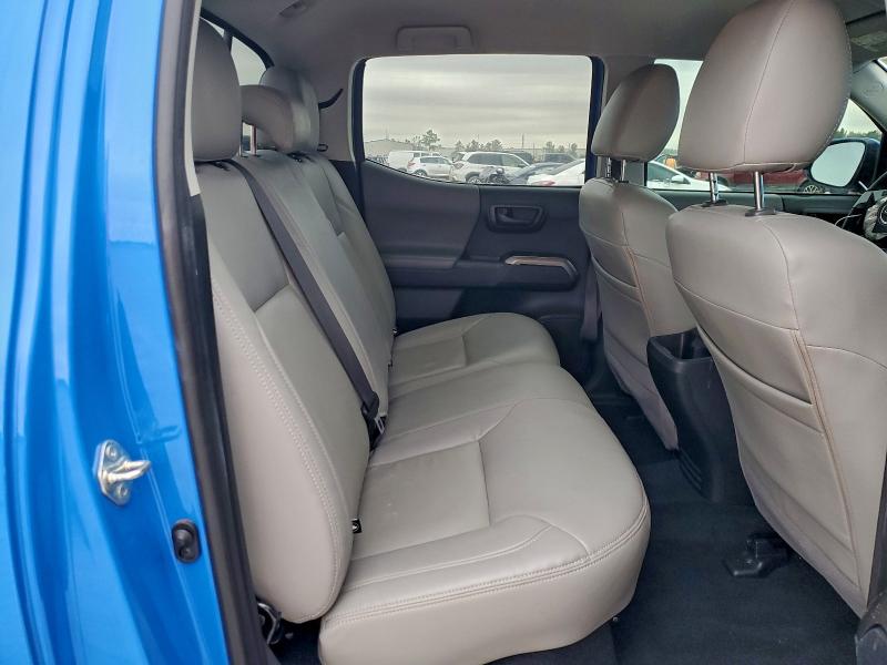 Фото 10 - TOYOTA TACOMA