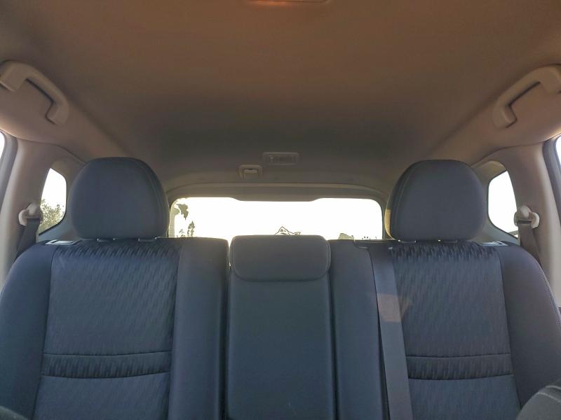 Фото 10 - NISSAN ROGUE