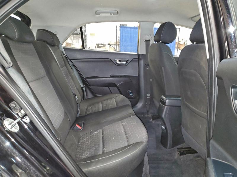 Фото 10 - KIA RIO