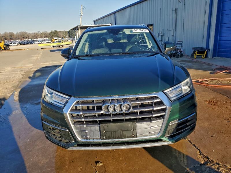 Фото 5 - AUDI Q5