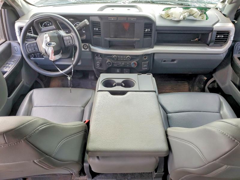 Фото 8 - FORD F350