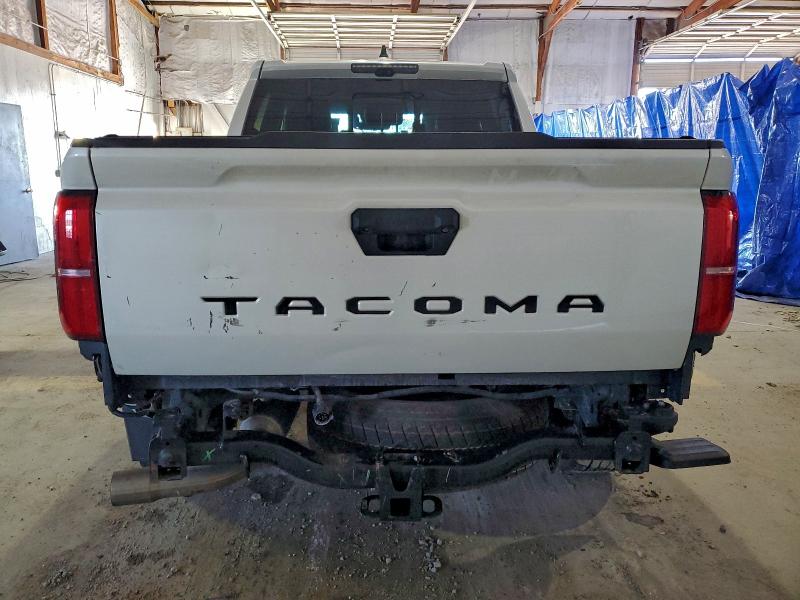Фото 6 - TOYOTA TACOMA