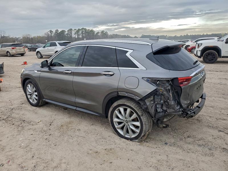 Фото 2 - INFINITI QX50