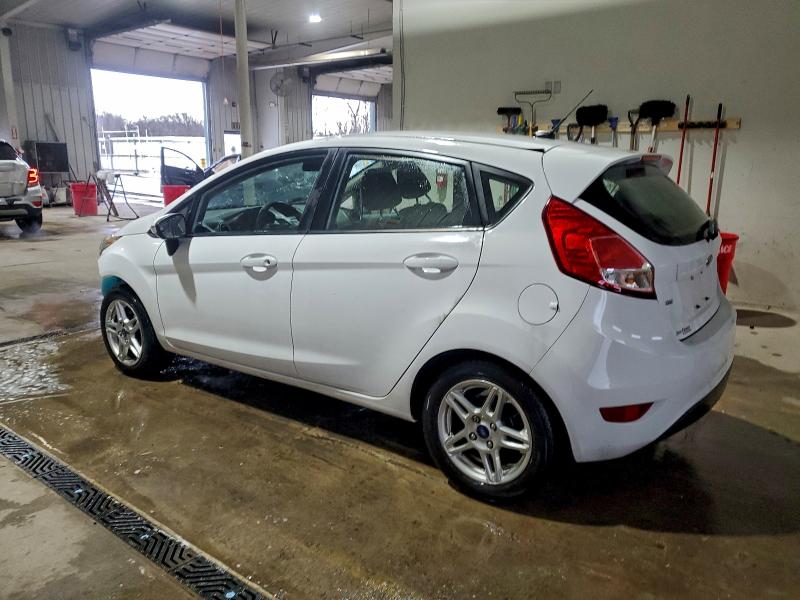Фото 2 - FORD FIESTA