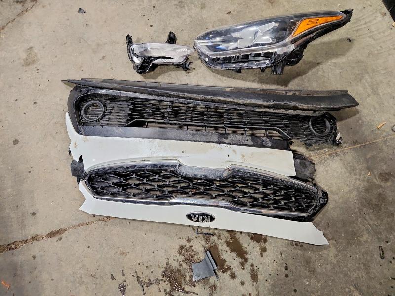 Фото 12 - KIA FORTE