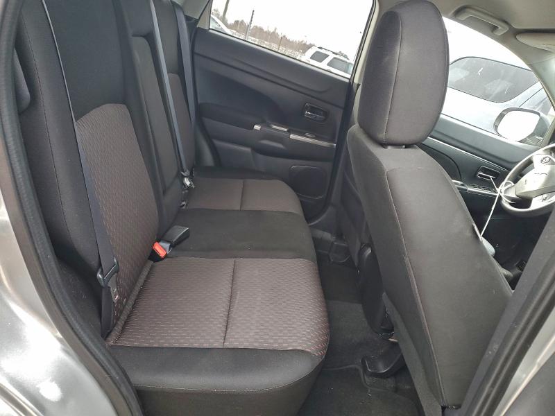 Фото 11 - MITSUBISHI OUTLANDER