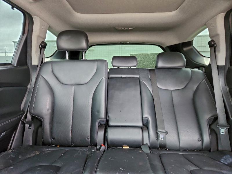 Фото 10 - HYUNDAI SANTA FE