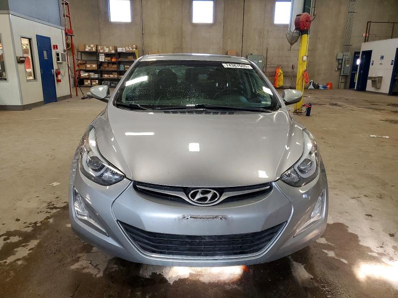 Фото 5 - HYUNDAI ELANTRA