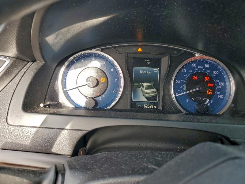 Фото 9 - TOYOTA CAMRY