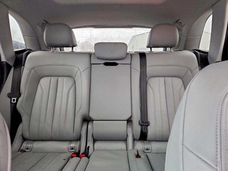 Фото 10 - AUDI Q5