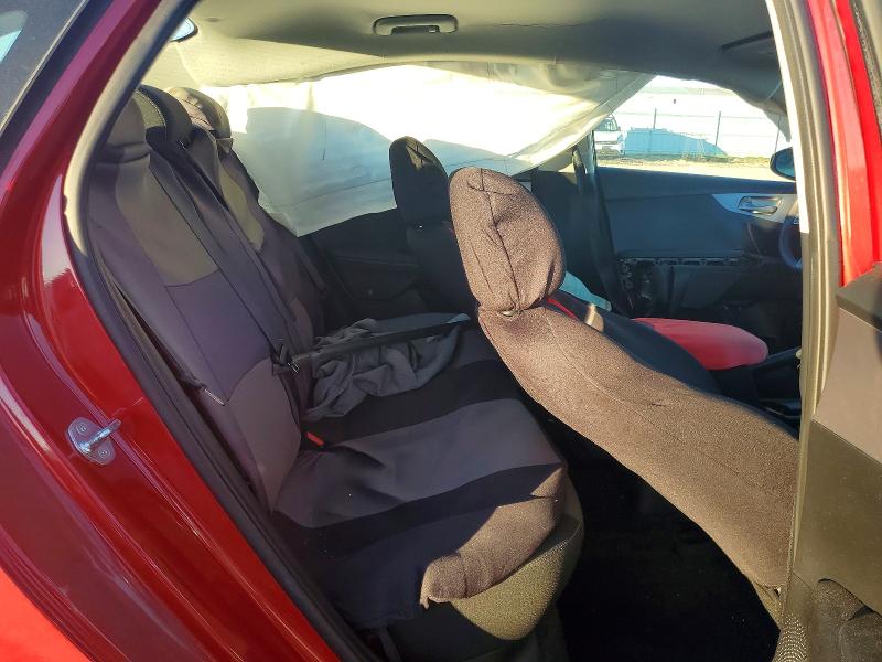 Фото 10 - KIA FORTE