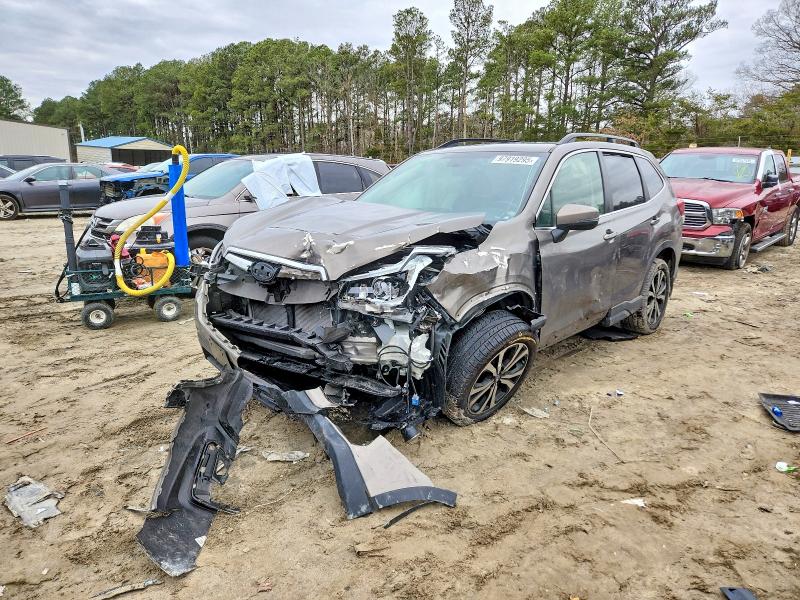 Фото 1 - SUBARU FORESTER