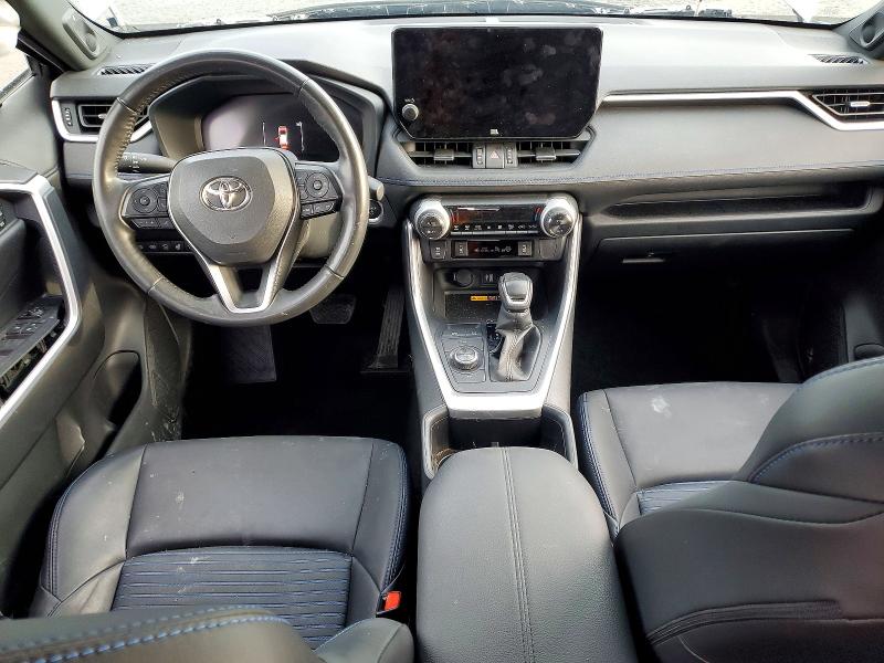 Фото 8 - TOYOTA RAV4