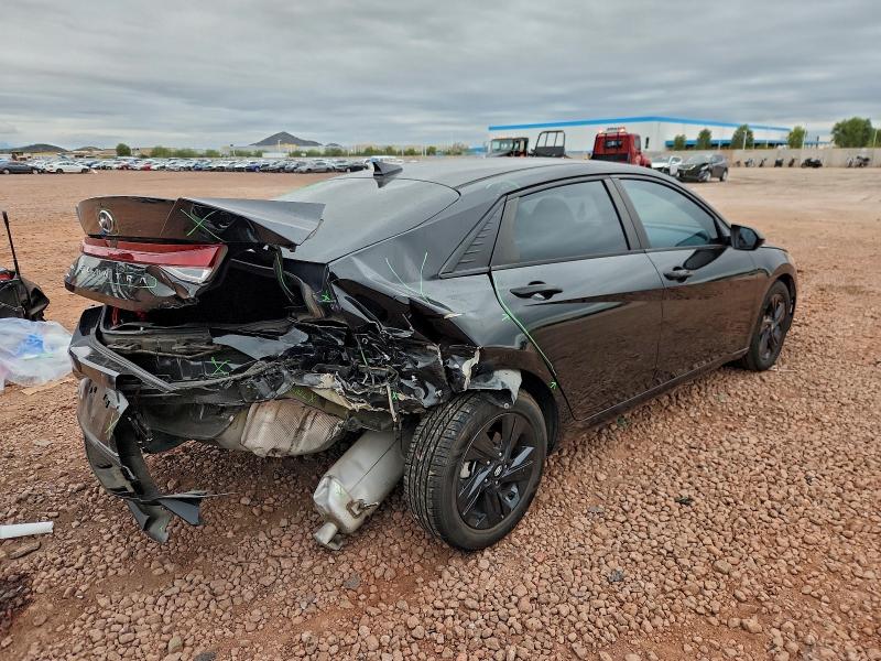 Фото 3 - HYUNDAI ELANTRA