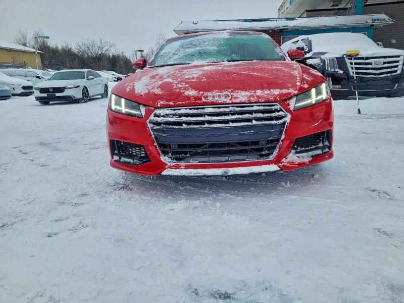 Фото 11 - AUDI TT