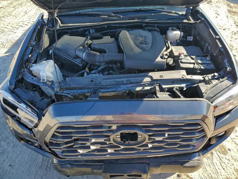 Фото 11 - TOYOTA TACOMA