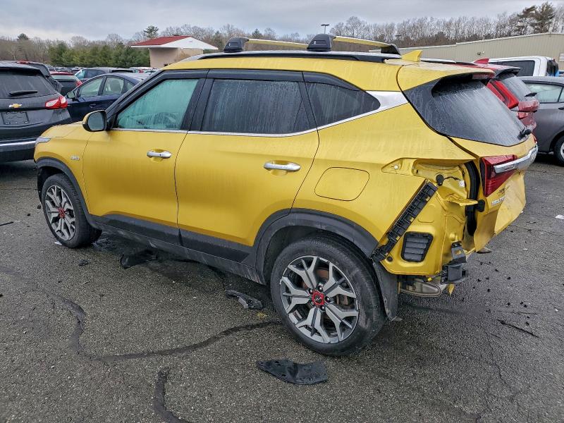 Фото 2 - KIA SELTOS