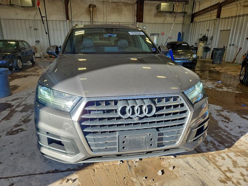 Фото 5 - AUDI Q7