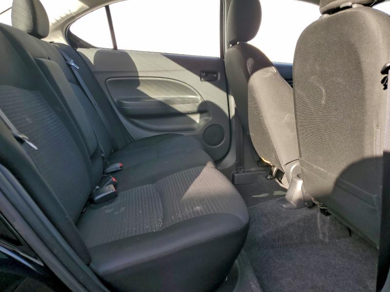 Фото 10 - MITSUBISHI MIRAGE