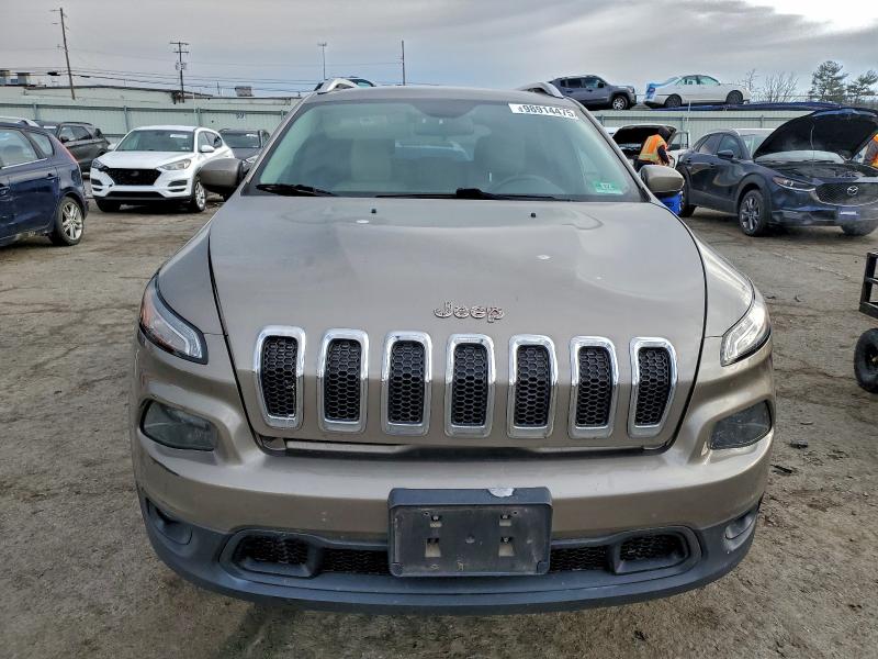 Фото 5 - JEEP GRAND CHER